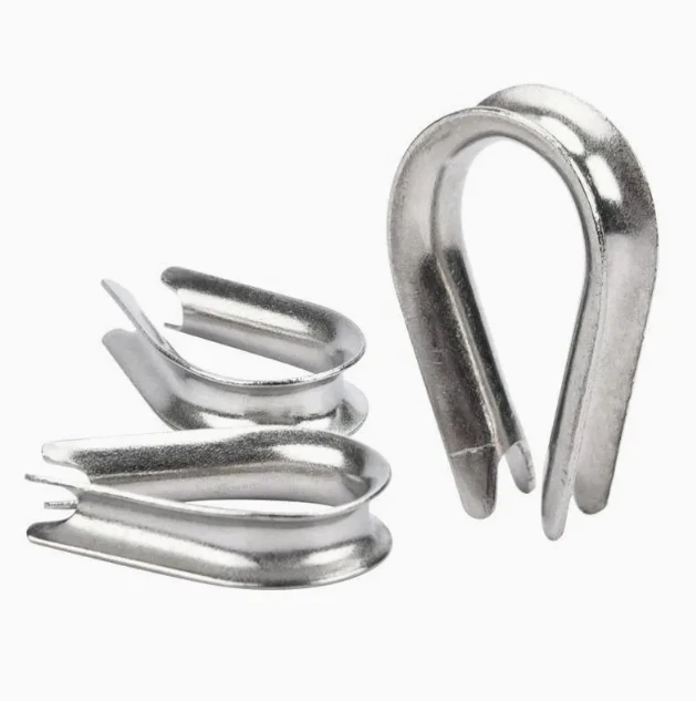 Capel Triangle Heart Ring za DIN6899